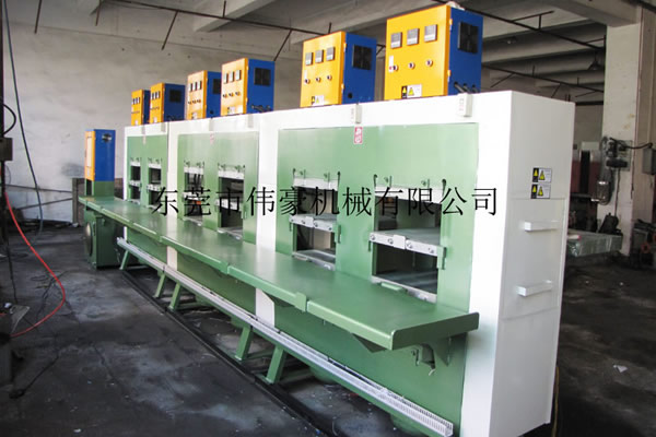 油壓機(jī)上是否要有安全防護(hù)裝置？